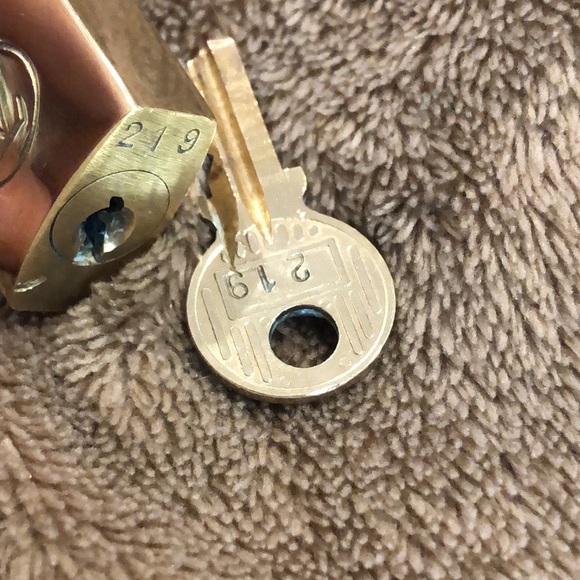 Vintage LV Louis Vuitton Padlock Lock & Key 219 - Picture 16 of 16